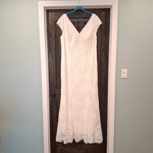 DB Studio Lace Wedding Dress Sz 22